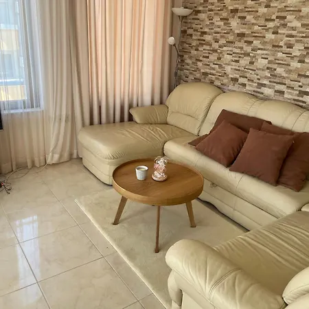 сарафово холидейс דירה