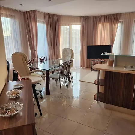 сарафово холидейс